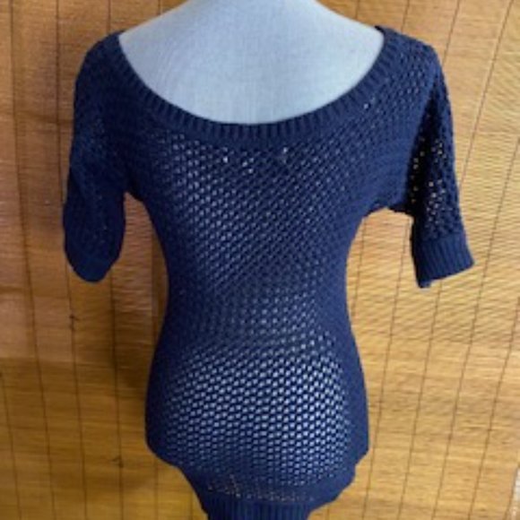Abercrombie & Fitch Loose Knit Short Sleeve V-Neck Navy Sweater Size Medium - Picture 4 of 5